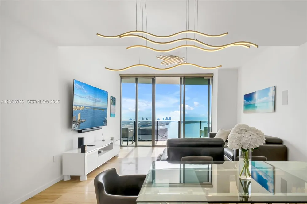 1000 Brickell Plz #PH5503 Miami, FL 33131