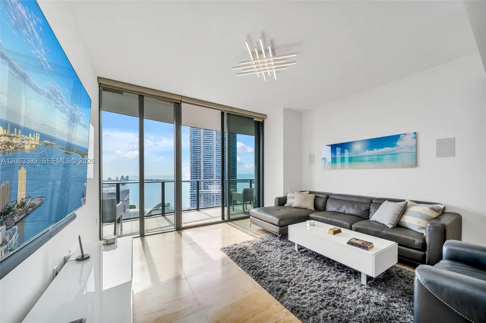 1000 Brickell Plz #PH5503 Miami, FL 33131
