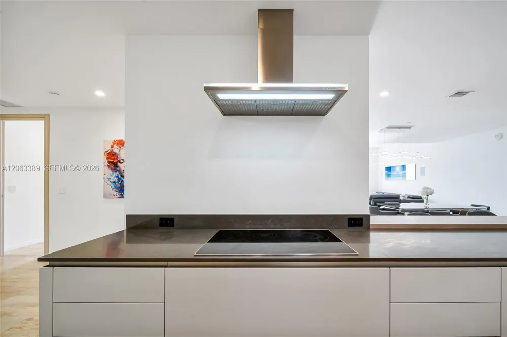 1000 Brickell Plz #PH5503 Miami, FL 33131