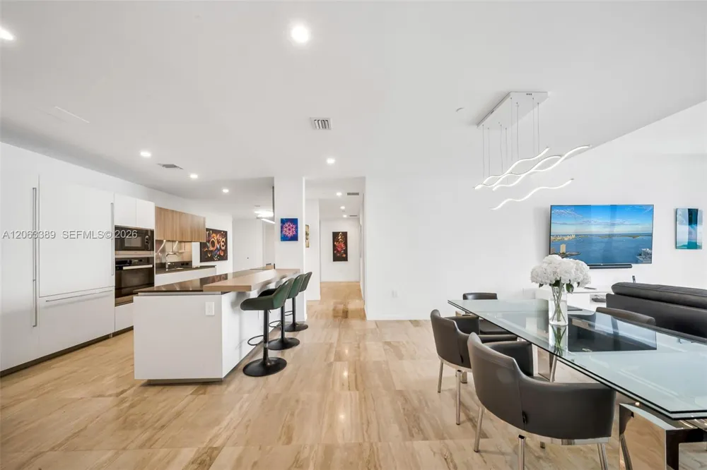 1000 Brickell Plz #PH5503 Miami, FL 33131