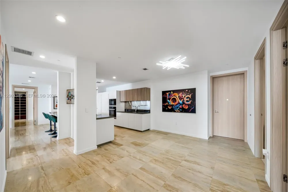 1000 Brickell Plz #PH5503 Miami, FL 33131