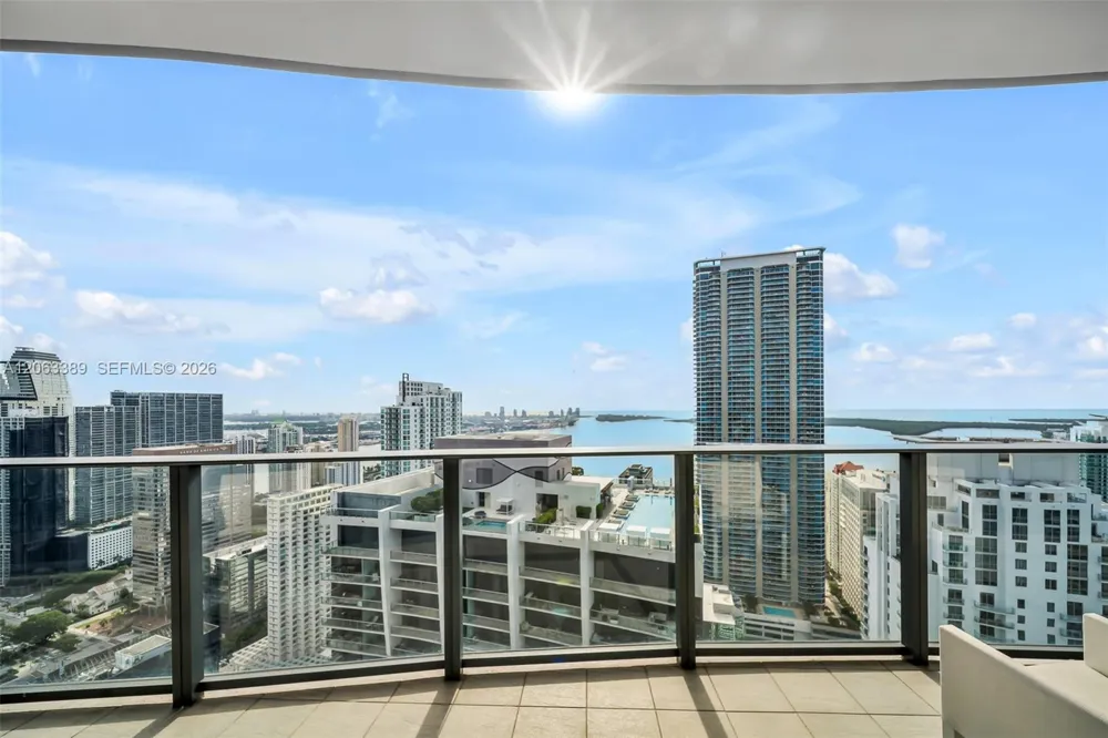 1000 Brickell Plz #PH5503 Miami, FL 33131