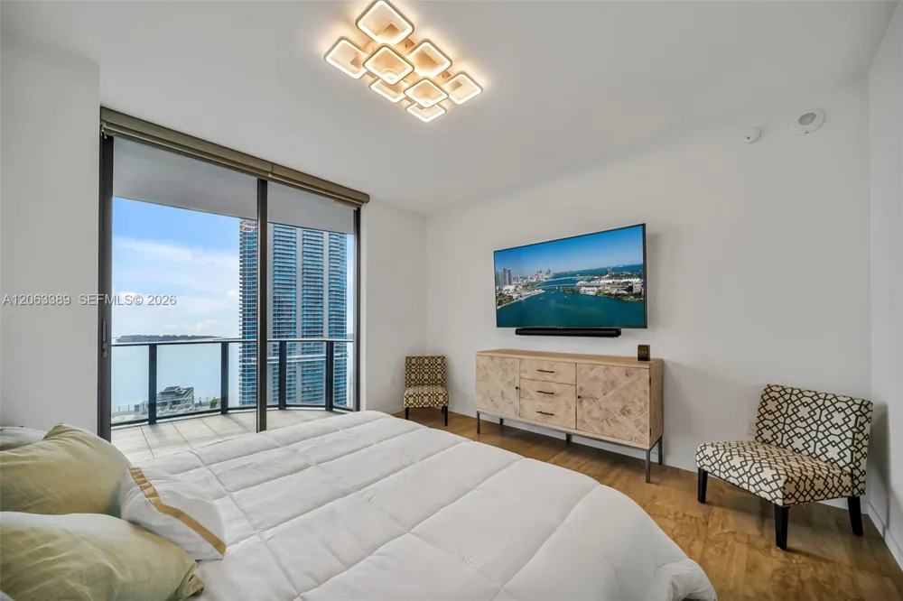 1000 Brickell Plz #PH5503 Miami, FL 33131