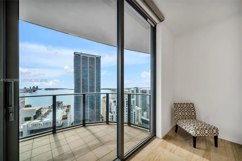 1000 Brickell Plz #PH5503 Miami, FL 33131