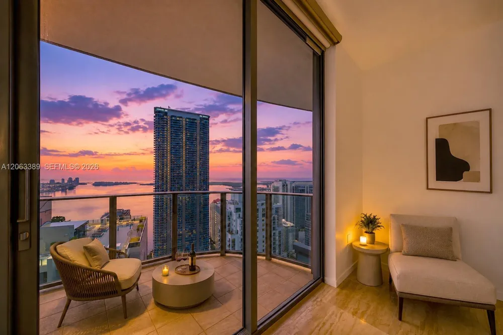 1000 Brickell Plz #PH5503 Miami, FL 33131