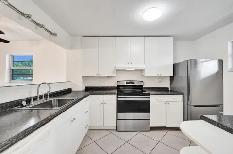 1100 NW 87th Avenue #208