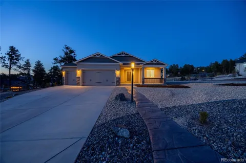 928 Graywoods Terrace