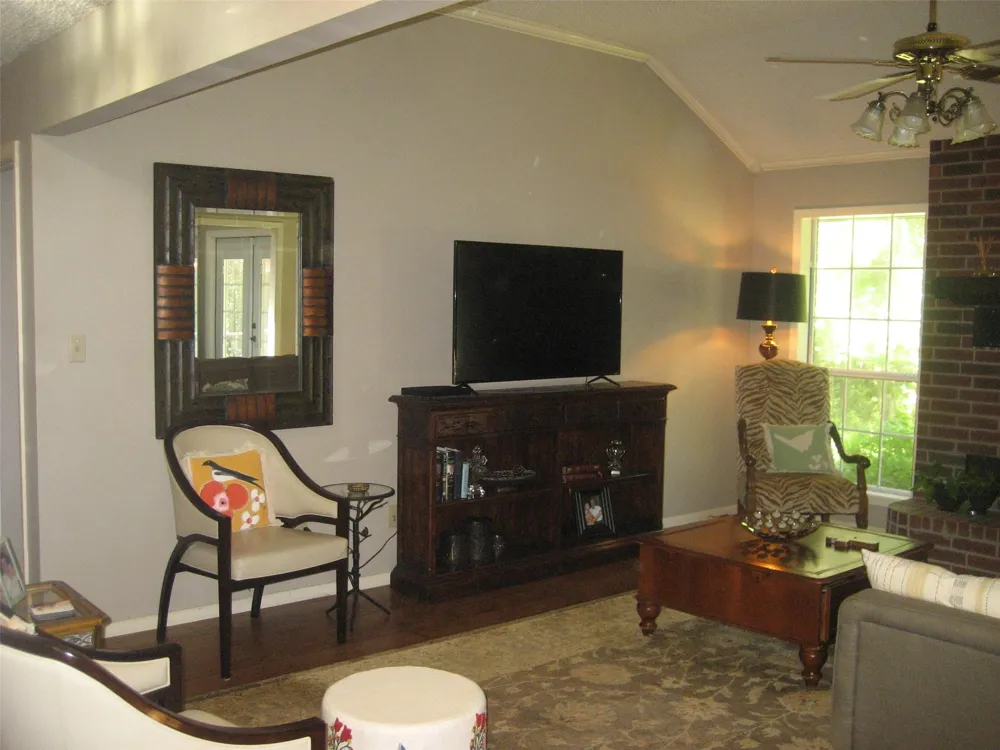 4759 County Road 1655 Grapeland, TX 75844