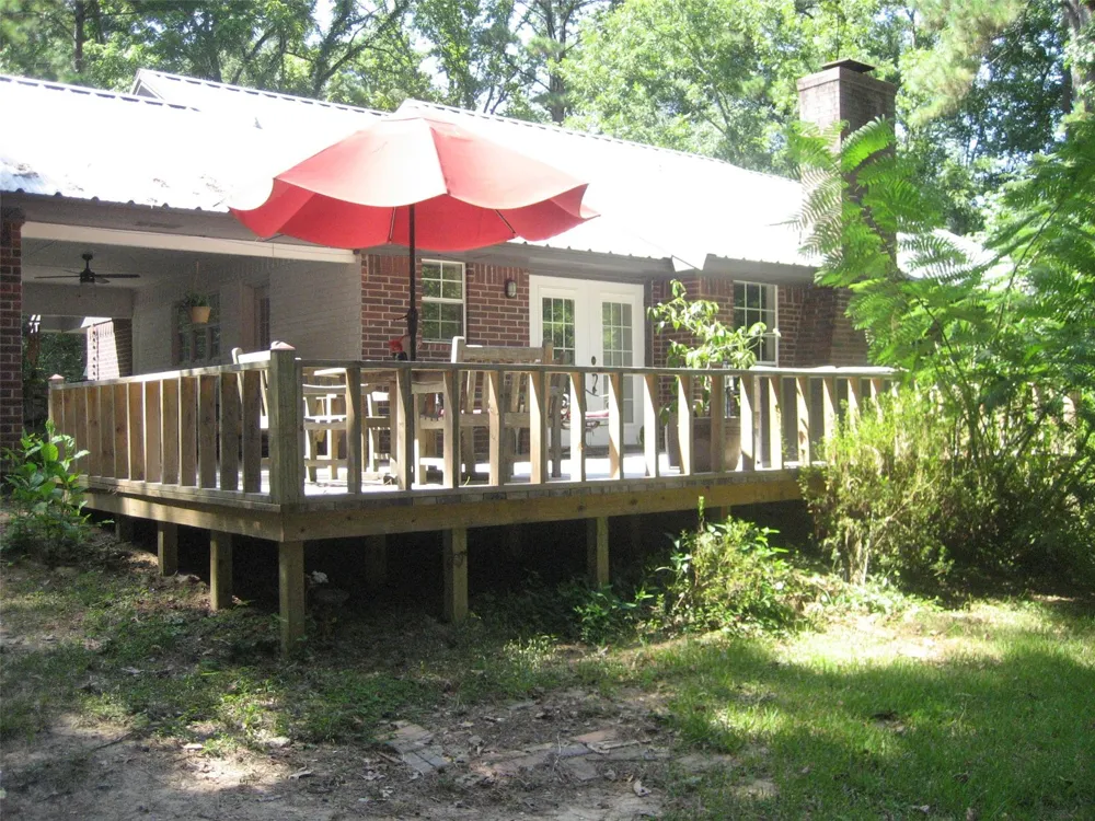 4759 County Road 1655 Grapeland, TX 75844