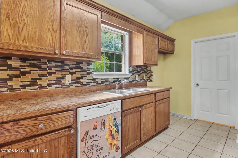 19505 Wallace Way Saucier, MS 39574