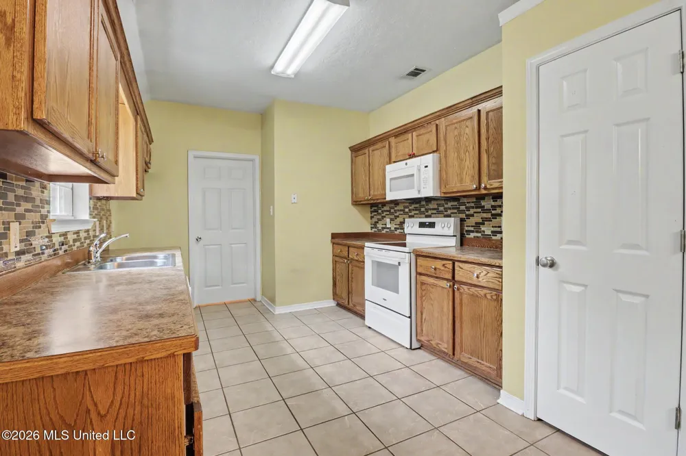 19505 Wallace Way Saucier, MS 39574