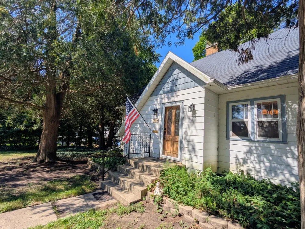 119 Prospect Street Rockford, MI 49341