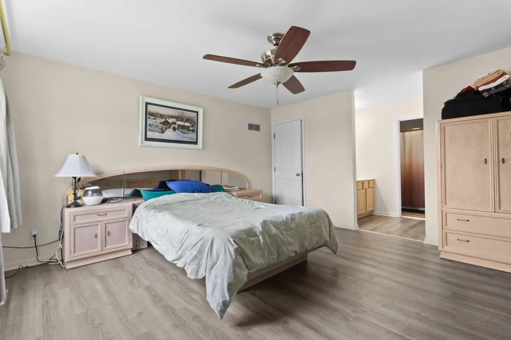 8661 Van Buren Street Merrillville, IN 46410