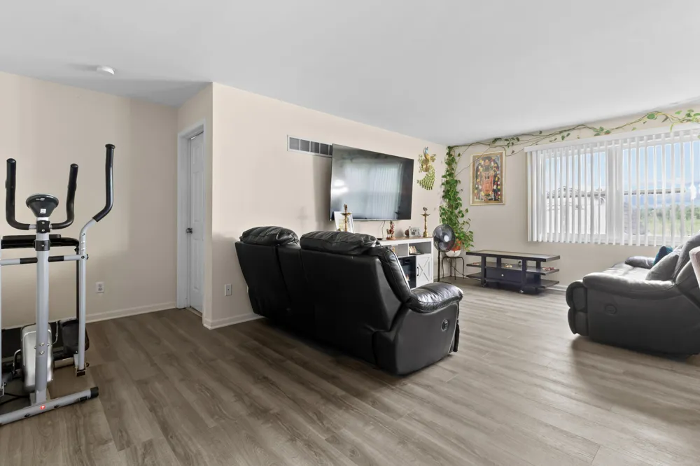 8661 Van Buren Street Merrillville, IN 46410