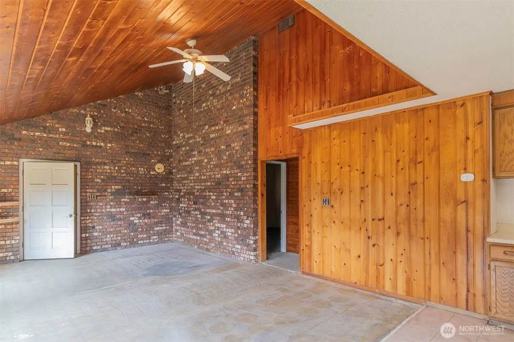 101 Linda Vista Drive Chehalis, WA 98532