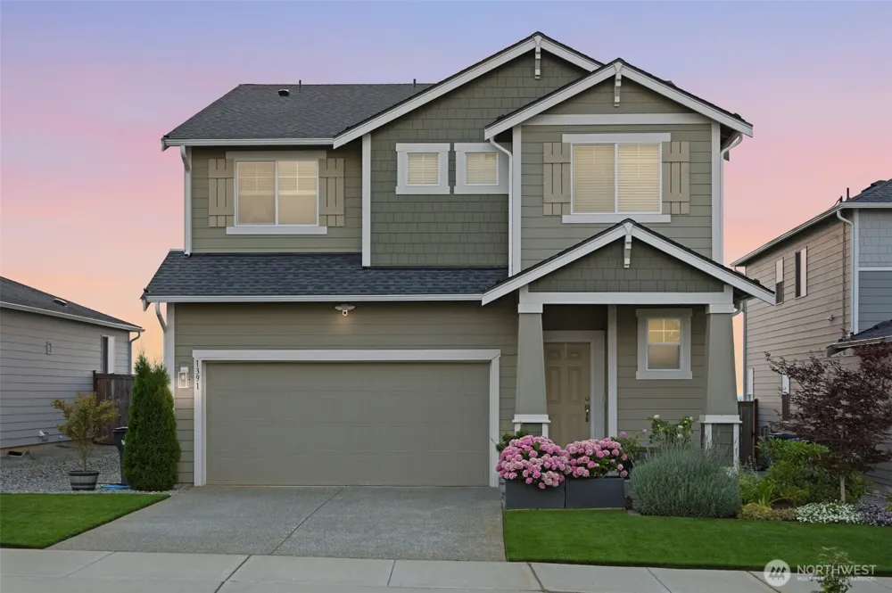 1391 Baker Heights Loop Bremerton, WA 98312
