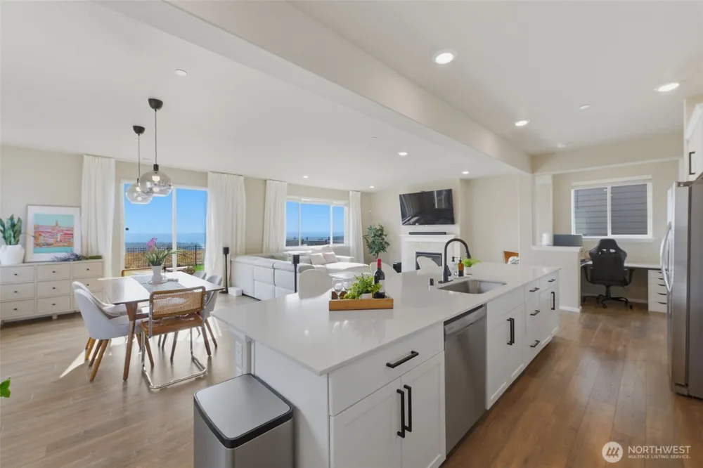 1391 Baker Heights Loop Bremerton, WA 98312