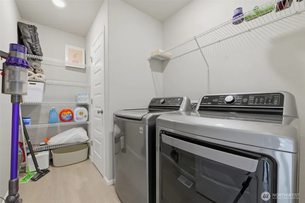 1391 Baker Heights Loop Bremerton, WA 98312