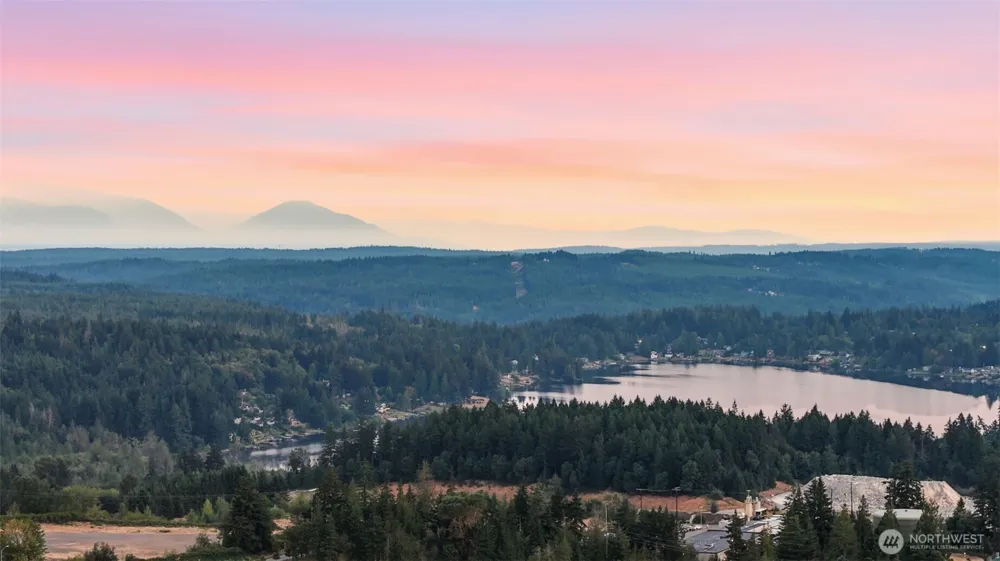 1391 Baker Heights Loop Bremerton, WA 98312