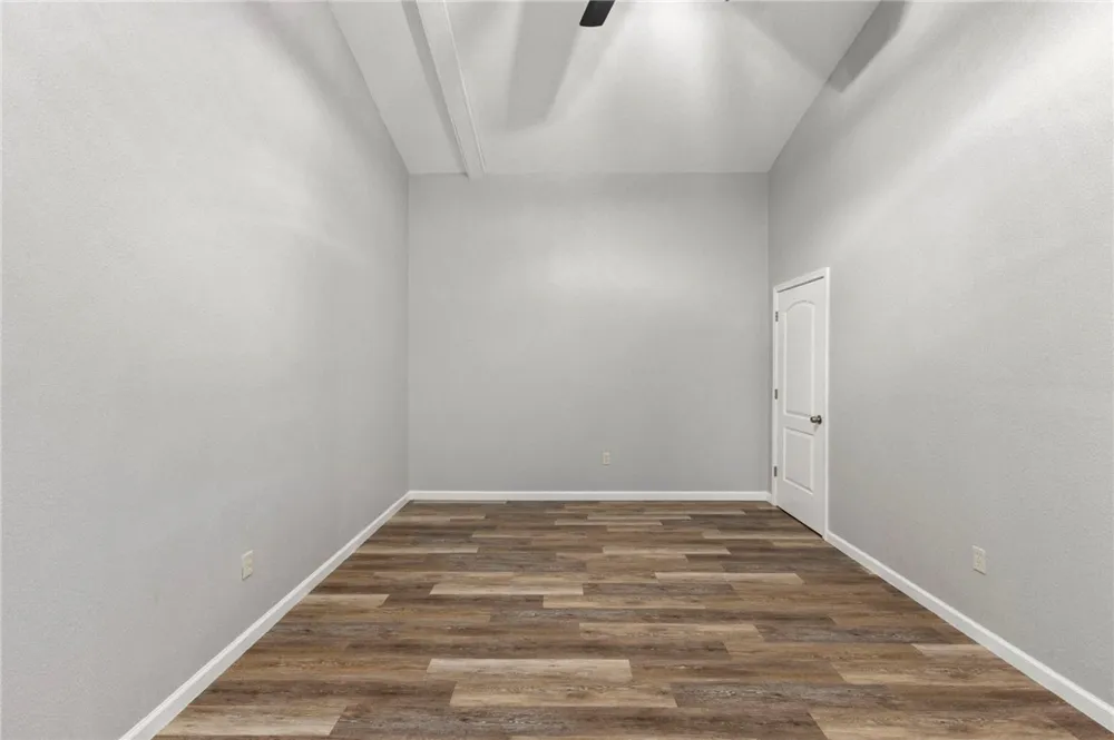 1016 Blue Bill Cove Lakehills, TX 78063