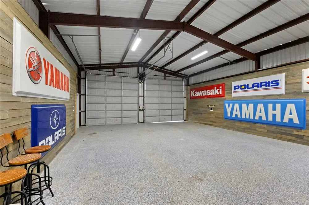 1016 Blue Bill Cove Lakehills, TX 78063