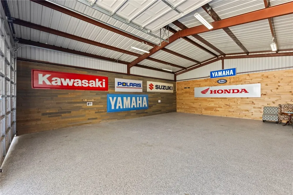 1016 Blue Bill Cove Lakehills, TX 78063