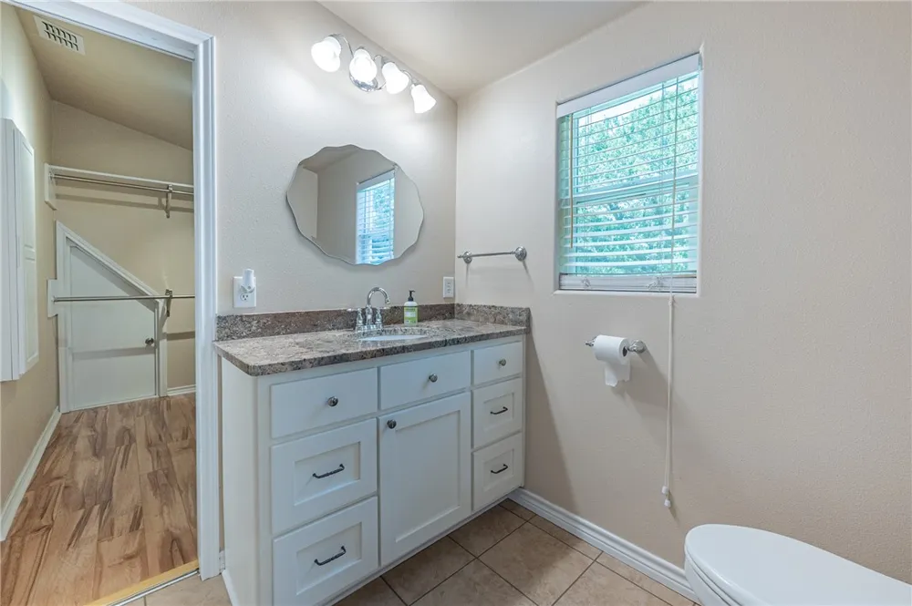 3006 Penoak Avenue Ingleside, TX 78362