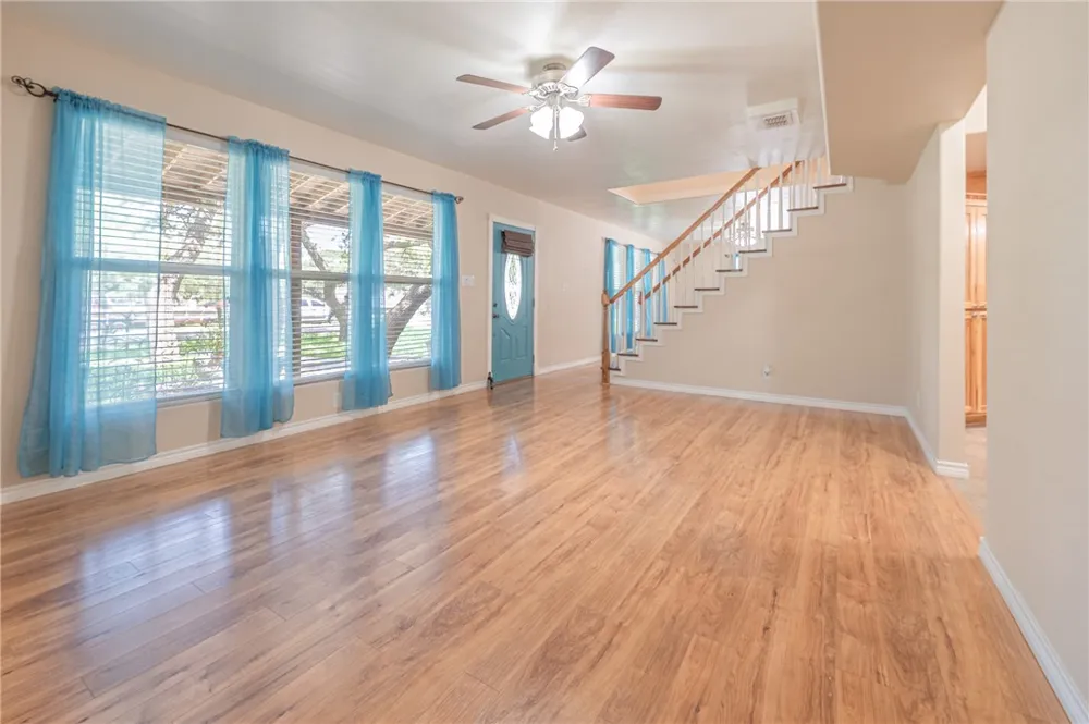3006 Penoak Avenue Ingleside, TX 78362