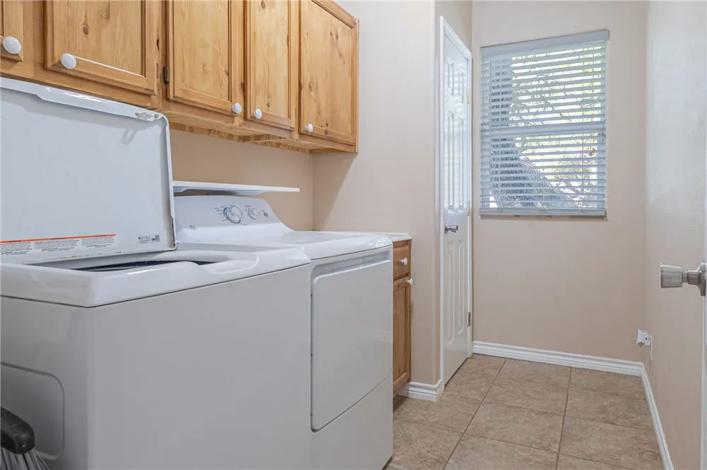 3006 Penoak Avenue Ingleside, TX 78362