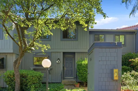 7 Rosemary Court