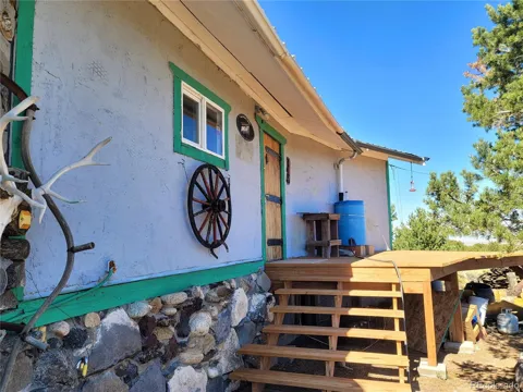 000 Valley View Drive