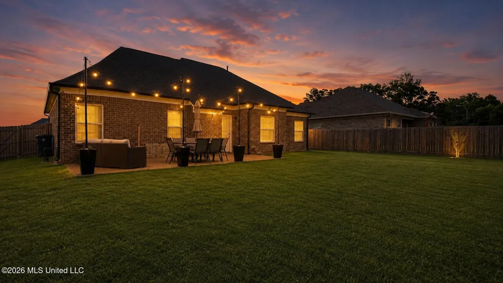 1932 Ava Drive Nesbit, MS 38651