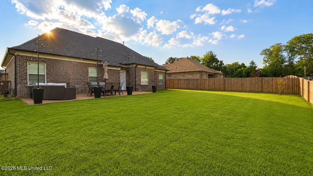1932 Ava Drive Nesbit, MS 38651