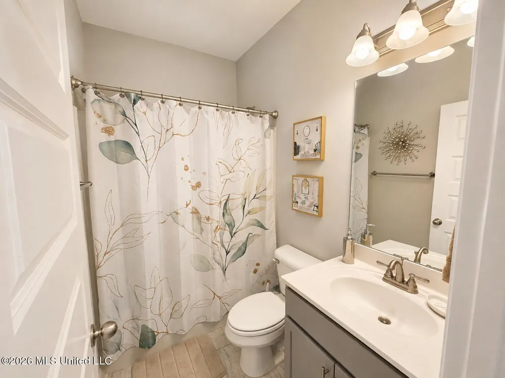 1932 Ava Drive Nesbit, MS 38651