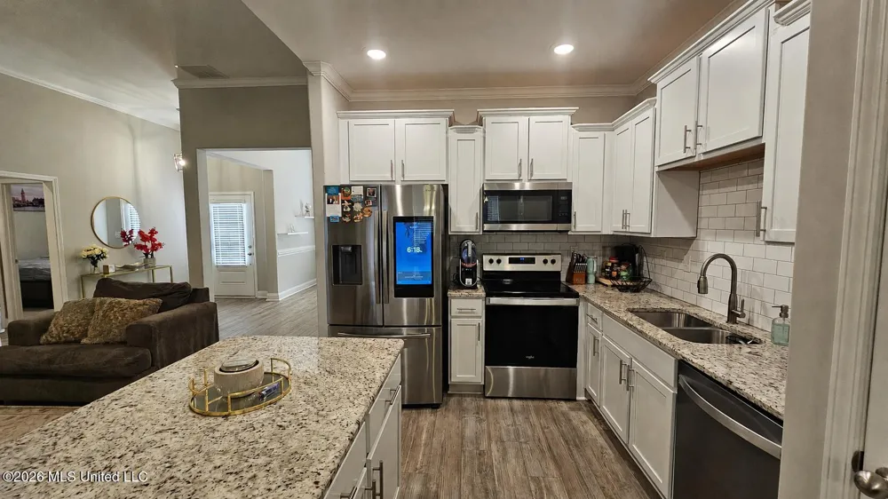 1932 Ava Drive Nesbit, MS 38651