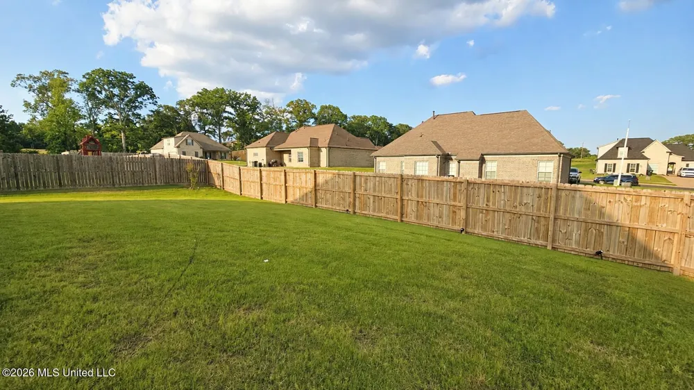 1932 Ava Drive Nesbit, MS 38651