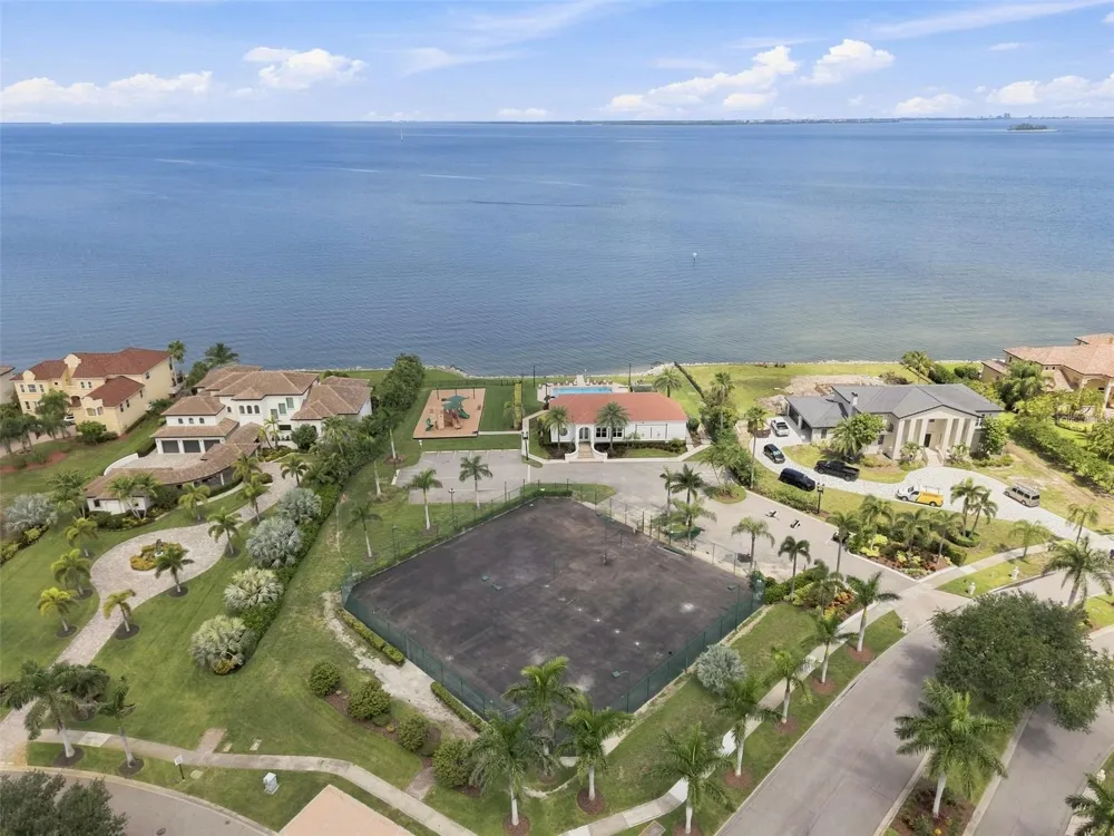 6111 LAGOMAR LANE Apollo Beach, FL 33572