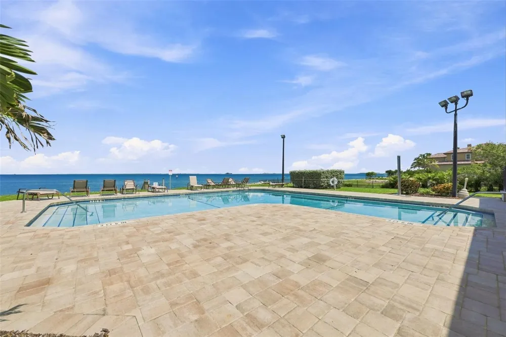 6111 LAGOMAR LANE Apollo Beach, FL 33572