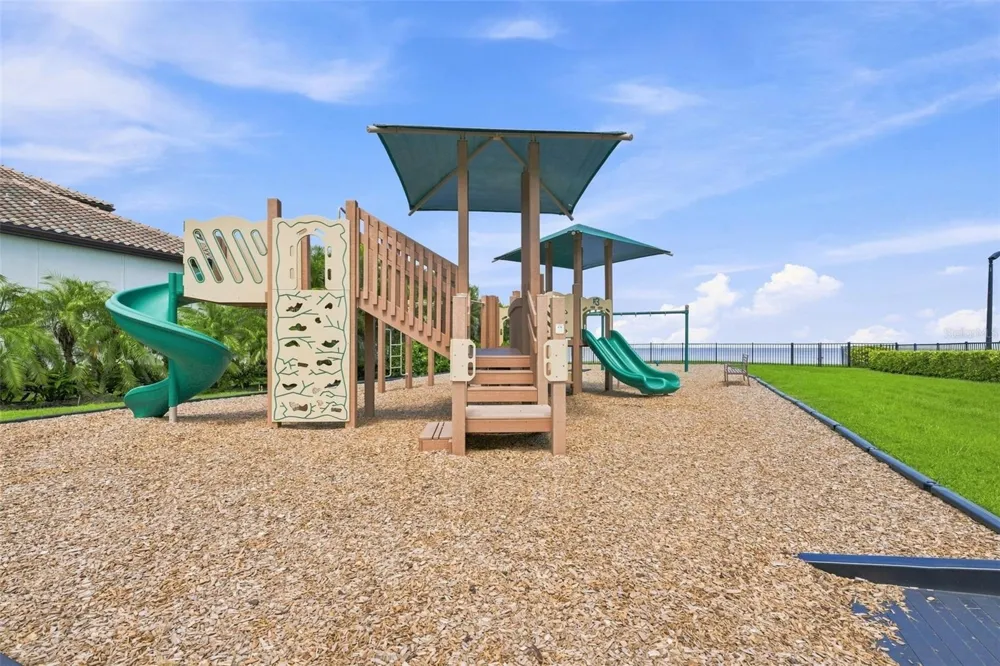 6111 LAGOMAR LANE Apollo Beach, FL 33572