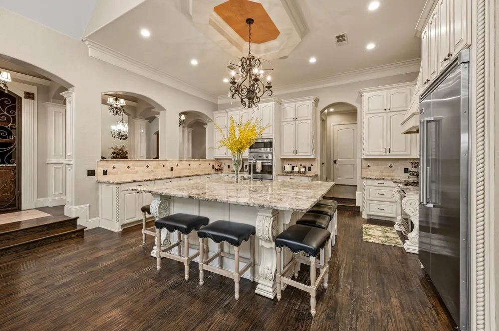 3300 Alexandria Court Grapevine, TX 76092