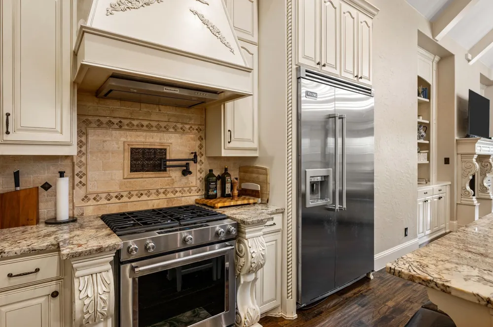 3300 Alexandria Court Grapevine, TX 76092