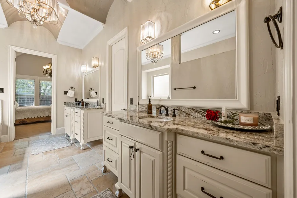 3300 Alexandria Court Grapevine, TX 76092