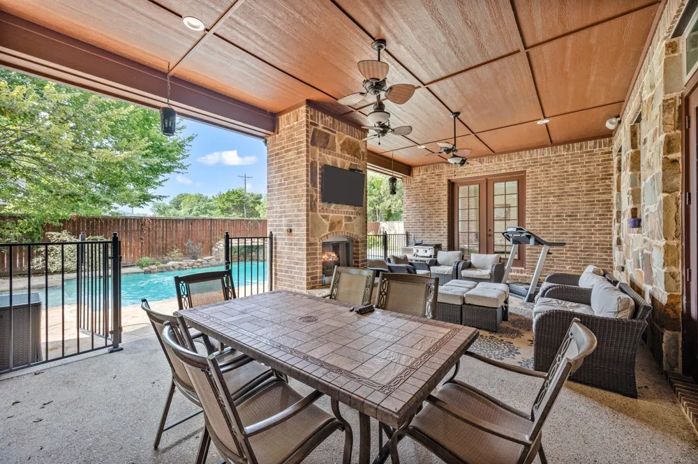 3300 Alexandria Court Grapevine, TX 76092