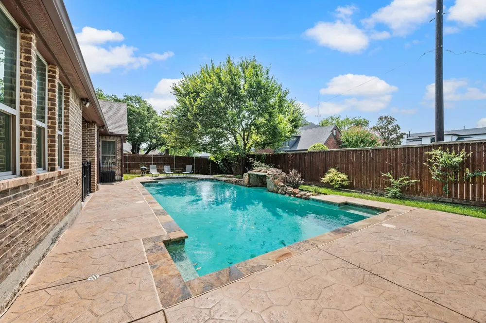3300 Alexandria Court Grapevine, TX 76092