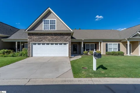 207 Louisville Dr Drive