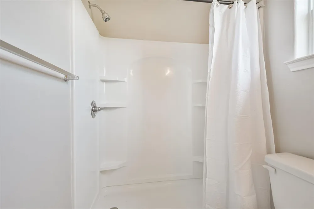 31 Road 5102b Cleveland, TX 77327