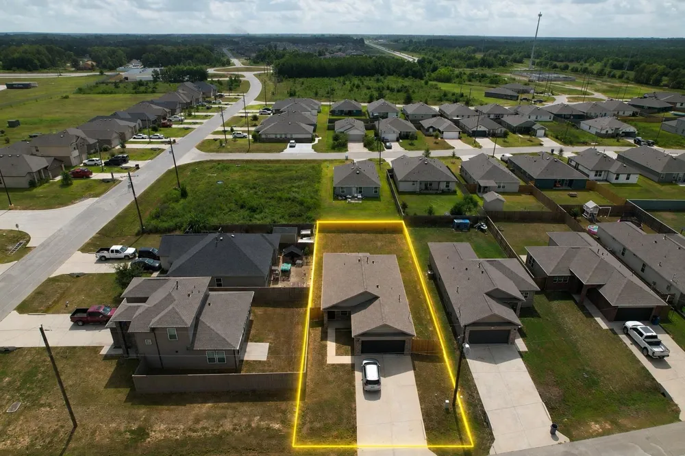 31 Road 5102b Cleveland, TX 77327
