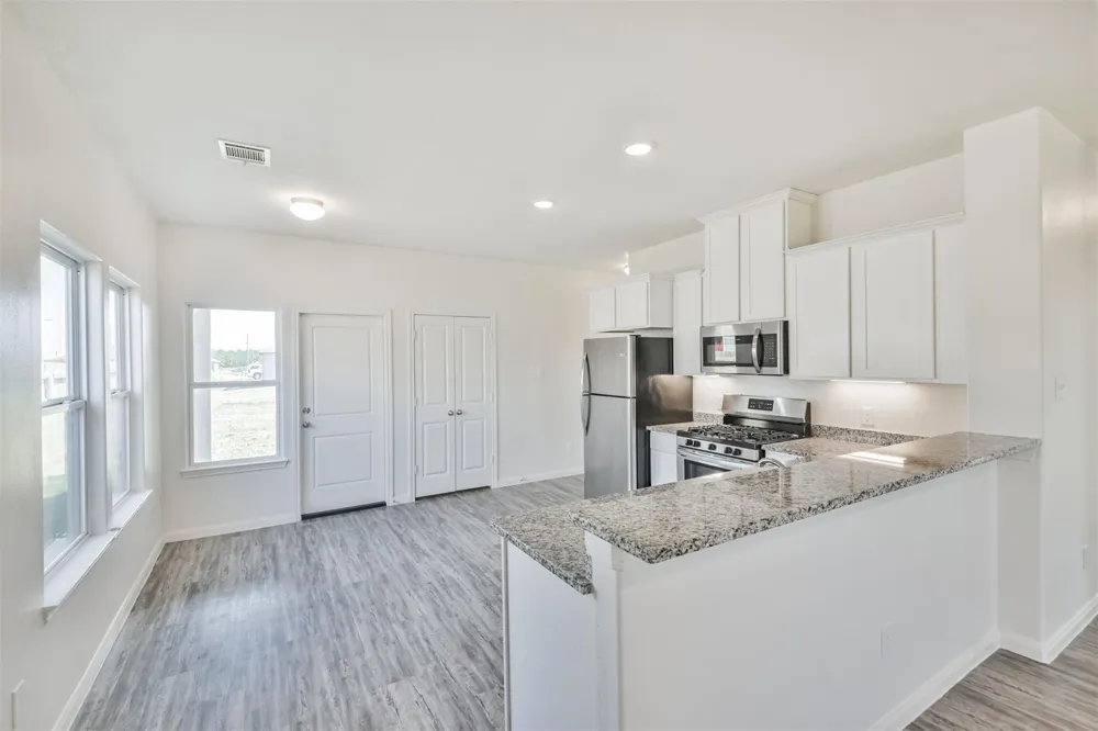 31 Road 5102b Cleveland, TX 77327