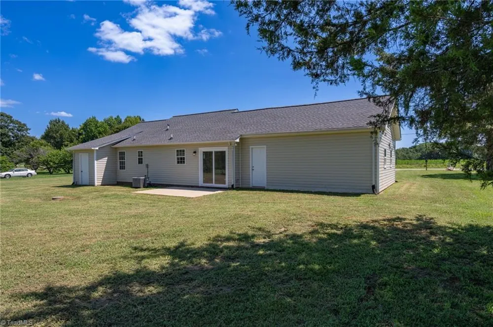 4042 Obra Road Graham, NC 27253