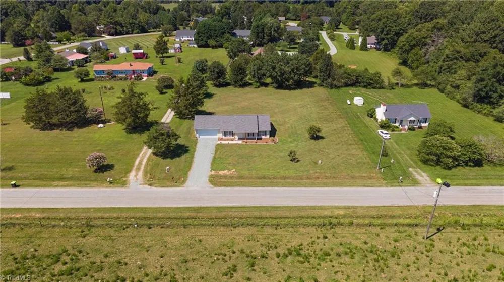 4042 Obra Road Graham, NC 27253
